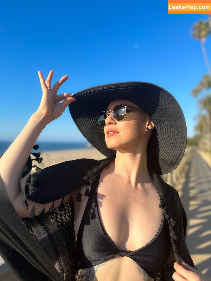 Comicbookgirl19 / DanikaXIX слитое фото фото #0394