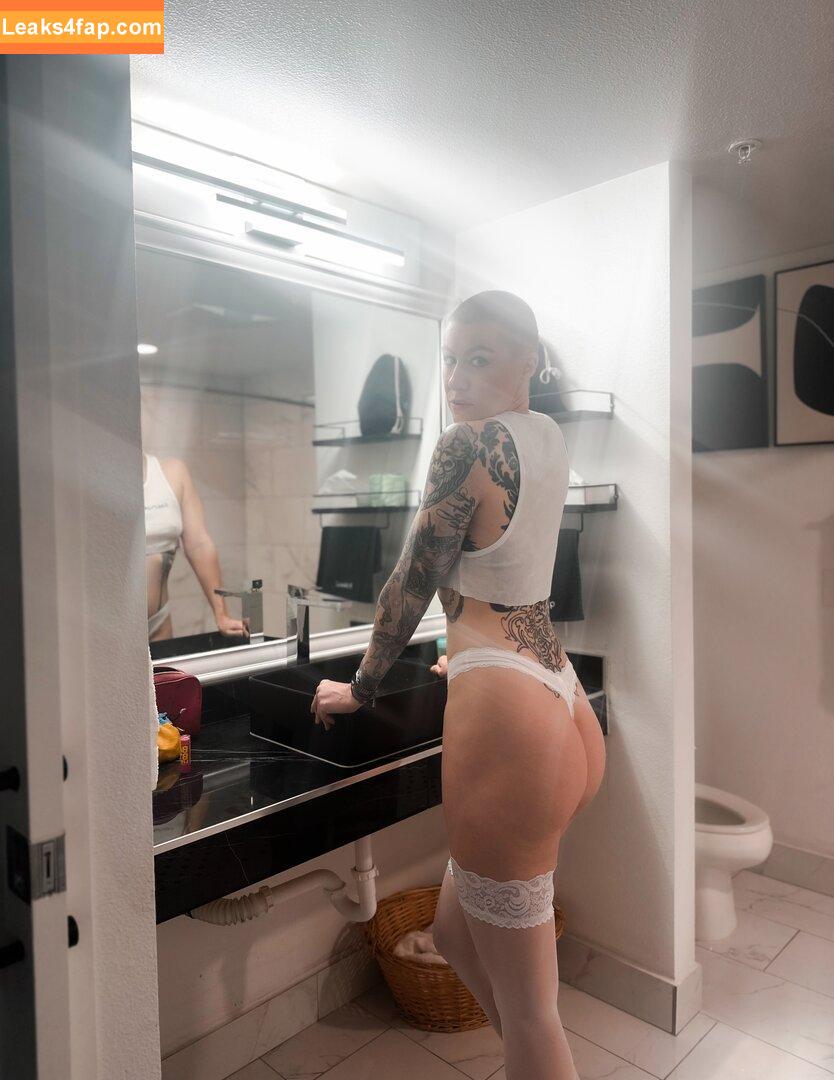 Comicbookgirl19 / DanikaXIX / pirateflagnislandgirl leaked photo photo #0426