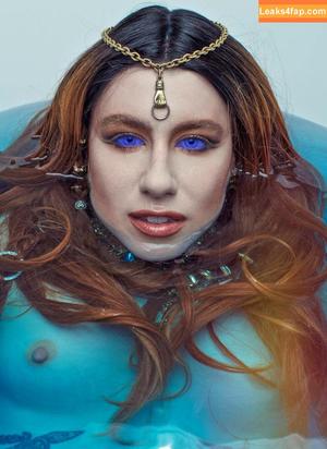 Comicbookgirl19 photo #0019