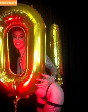 Comicbookgirl19 photo #0035