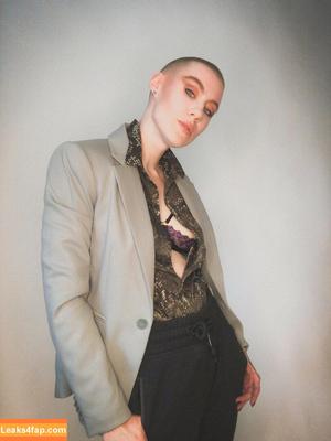 Comicbookgirl19 photo #0094