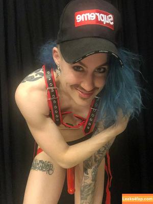 Comicbookgirl19 photo #0099