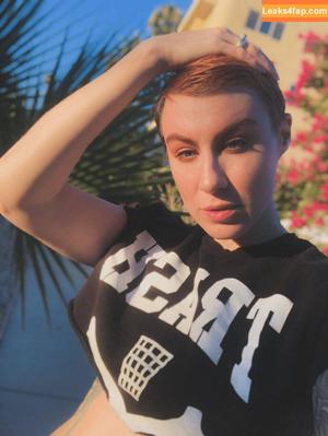 Comicbookgirl19 photo #0174