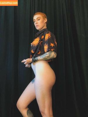 Comicbookgirl19 photo #0191