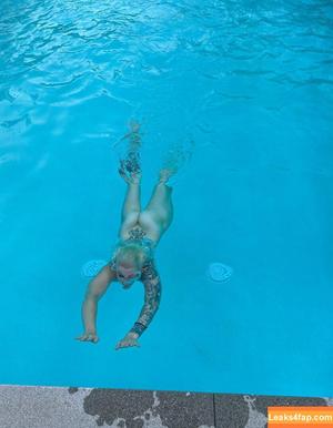 Comicbookgirl19 photo #0205