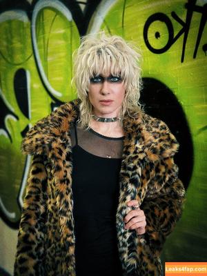 Comicbookgirl19 photo #0259