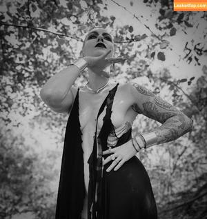 Comicbookgirl19 photo #0337