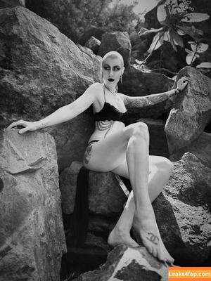 Comicbookgirl19 photo #0347