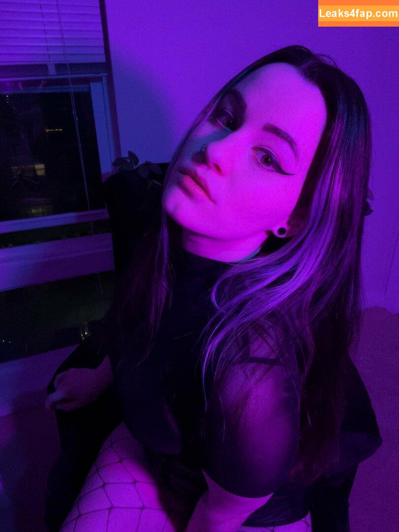 ConcealedBones /  leaked photo photo #0017