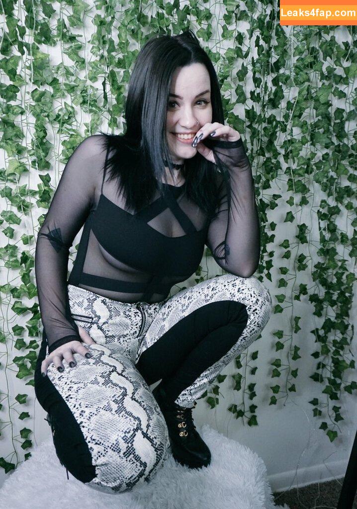 ConcealedBones /  leaked photo photo #0057