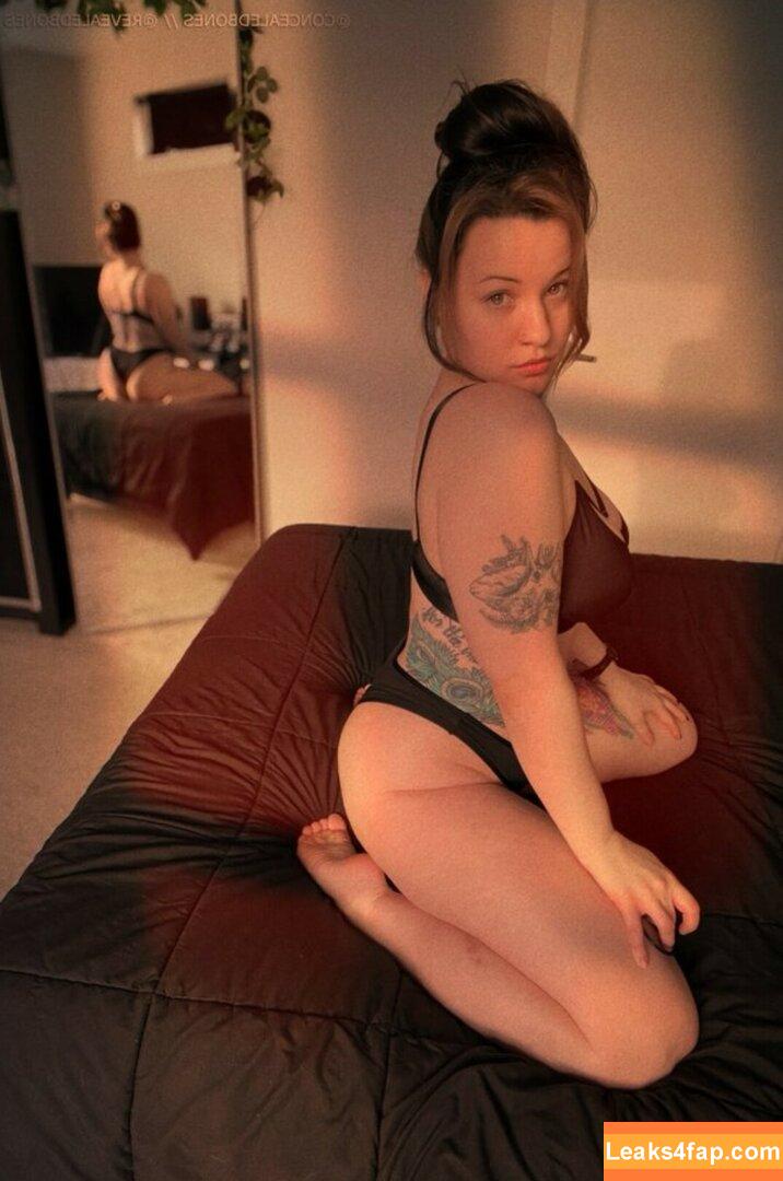 ConcealedBones /  leaked photo photo #0166