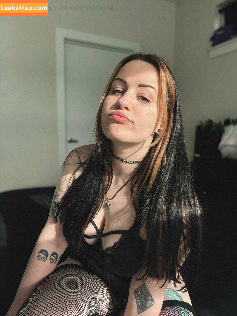 ConcealedBones /  leaked photo photo #0172