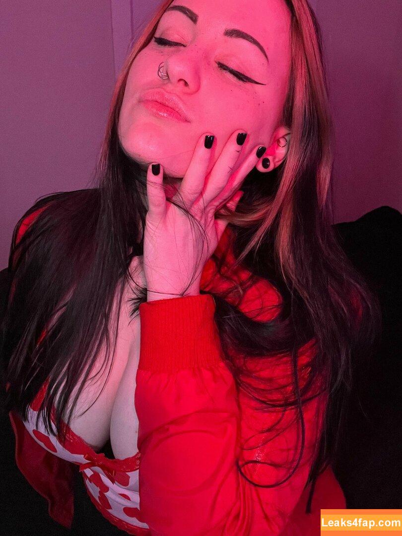 ConcealedBones /  leaked photo photo #0180