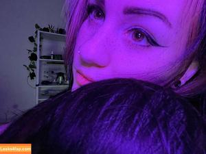 ConcealedBones photo #0194