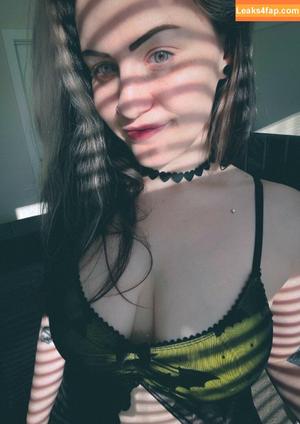 ConcealedBones photo #0217