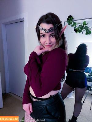 ConcealedBones photo #0394