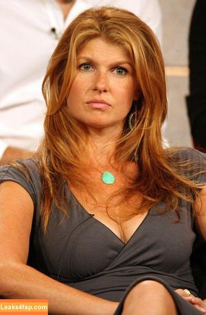 Connie Britton photo #0069