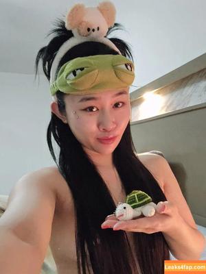 Connie Han photo #0092
