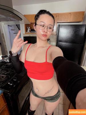 Connie Han photo #0099