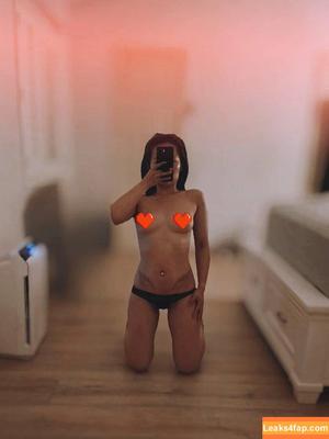 Connie Han photo #0110