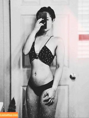 Connie Han photo #0125