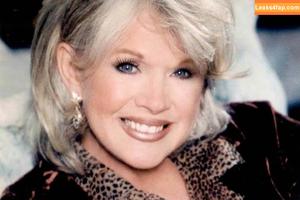 Connie Stevens photo #0004