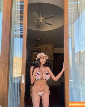 Coral Sharon photo #0060