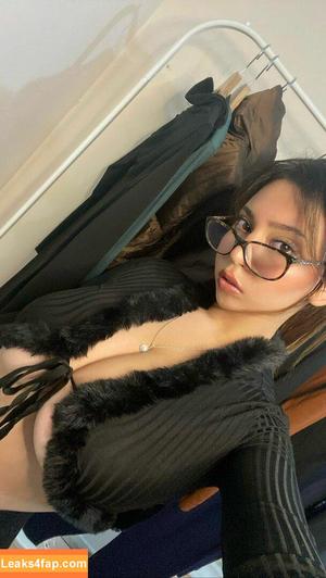 Coral Sharon photo #0082