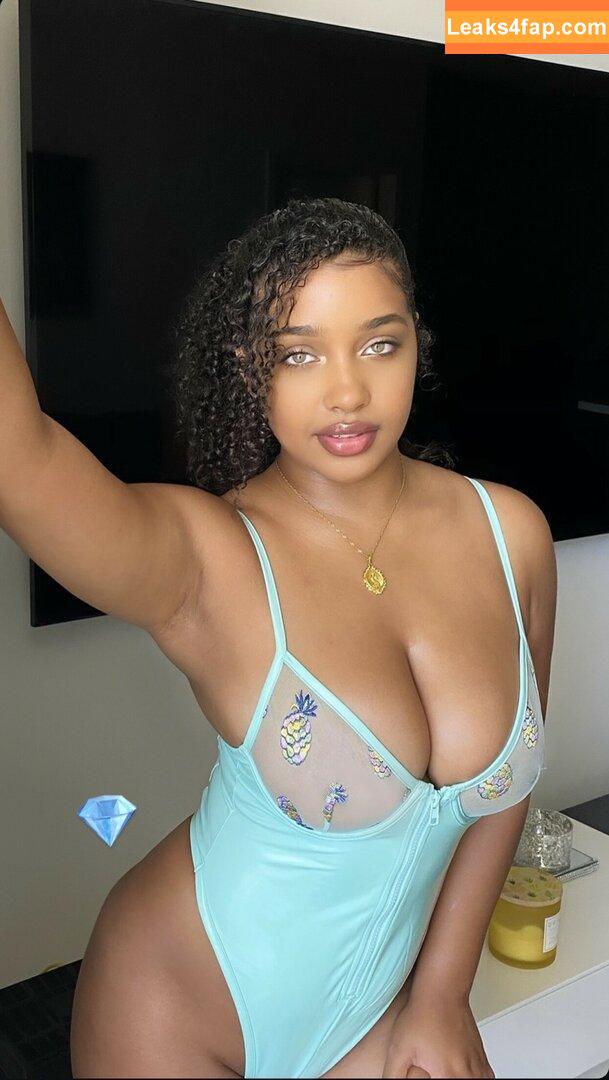 Corie Rayvon / CorieRayvon leaked photo photo #0015