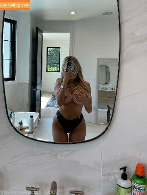 corinnakopf photo #0025