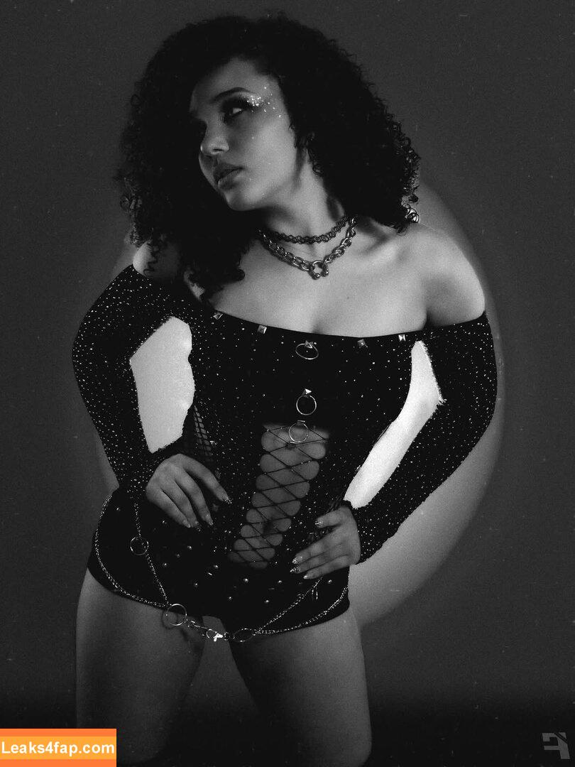 Corinne Joy / itscorinnejoy слитое фото фото #0004