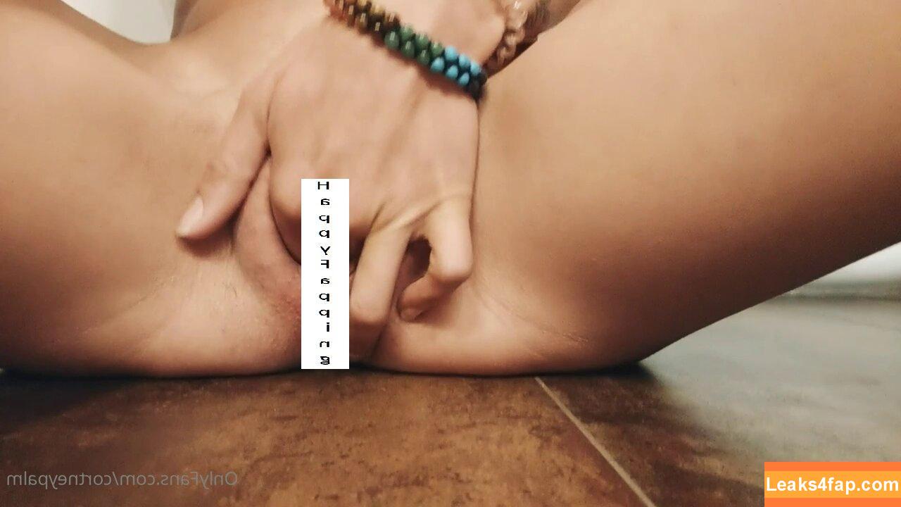 Cortney Palm / MysticMoonCortneyPalm / cortneypalm / cortneypalm5 / vegan_actress leaked photo photo #0002