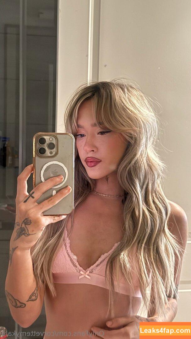 corvettemykala / makennakxrcher leaked photo photo #0035