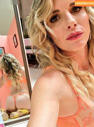 Cory Chase photo #1122