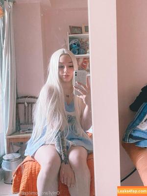 cosplayfoxyuzumaki photo #0008