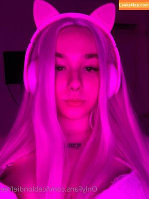 cosplayfoxyuzumaki photo #0026