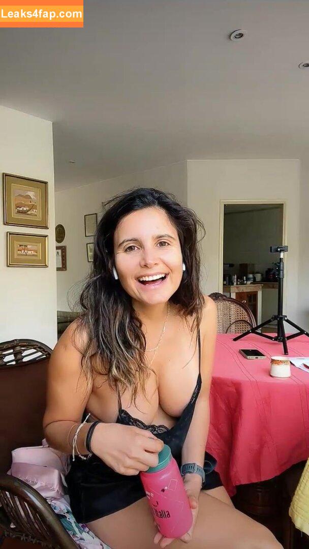 Costanza Matto Traverso / Costanzaroads / costanzamattotraverso слитое фото фото #0001