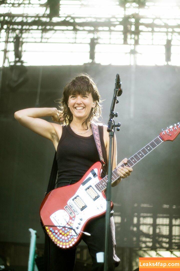 Courtney Barnett / Australian Musician / courtneybarnett leaked photo photo #0004