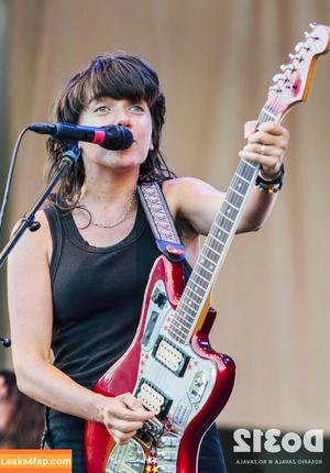 Courtney Barnett photo #0012