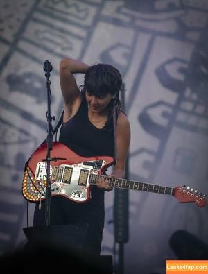 Courtney Barnett photo #0014