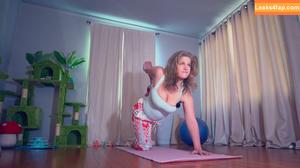 Courtney Bell photo #0003