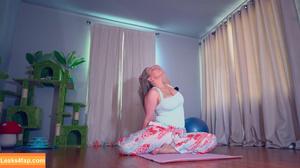 Courtney Bell photo #0006