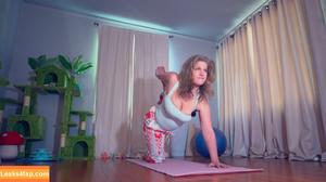 Courtney Bell photo #0007