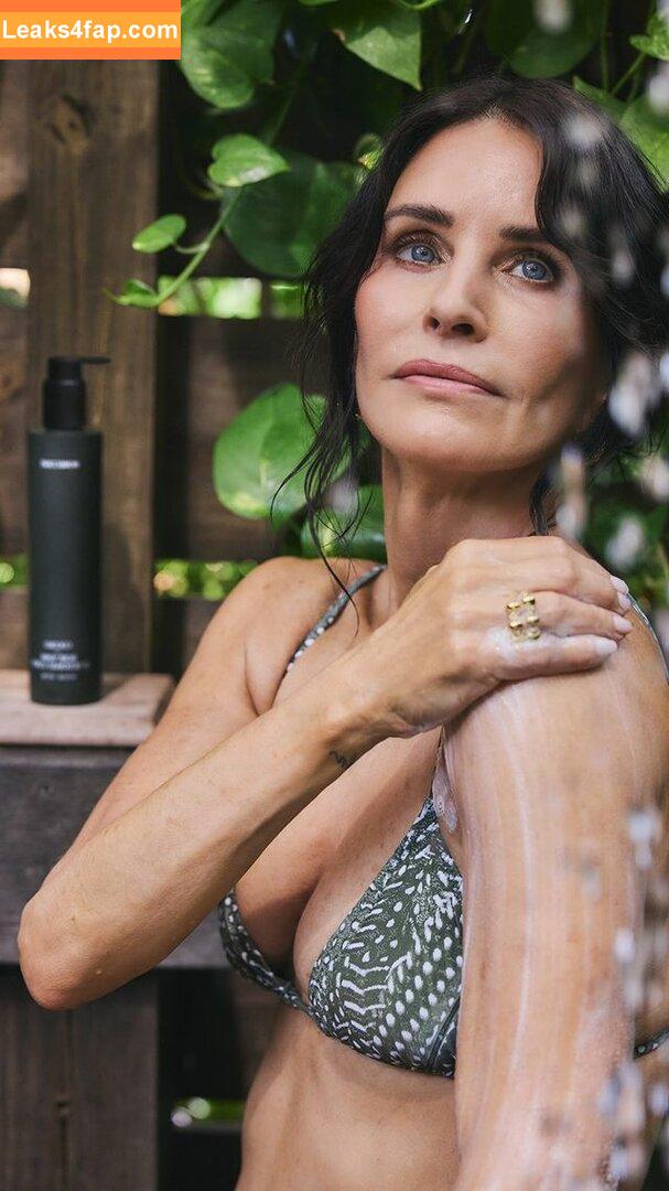 Courtney Cox / courteneycoxofficial / courtne81211028 leaked photo photo #0083