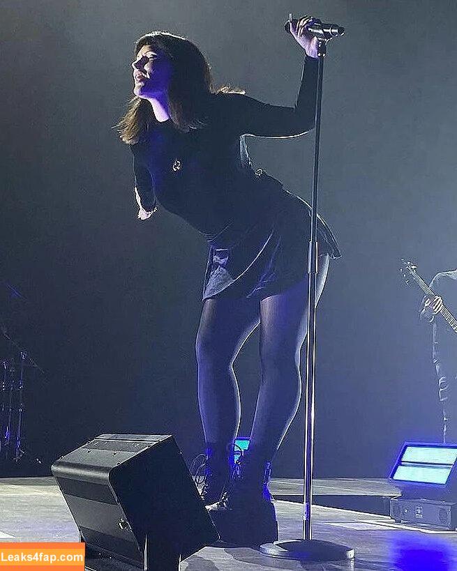 Courtney LaPlante / Spiritbox Singer / courtneylaplante leaked photo photo #0308