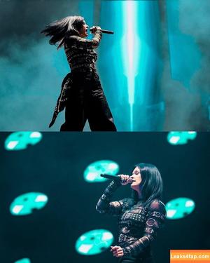 Courtney LaPlante photo #0296