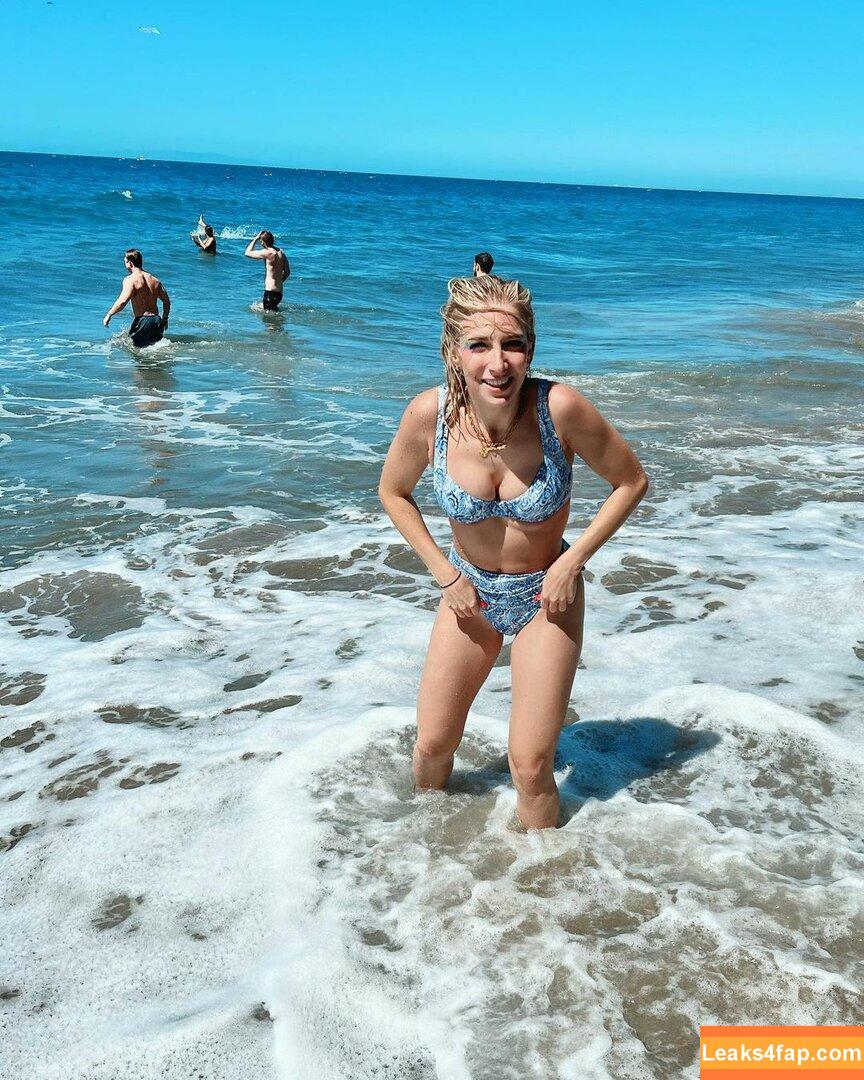 Courtney Miller / co_mill / courtney.miller / typicalvlogs leaked photo photo #0036