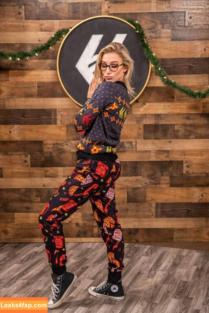 Courtney Miller / co_mill / courtney.miller / typicalvlogs leaked photo photo #0049