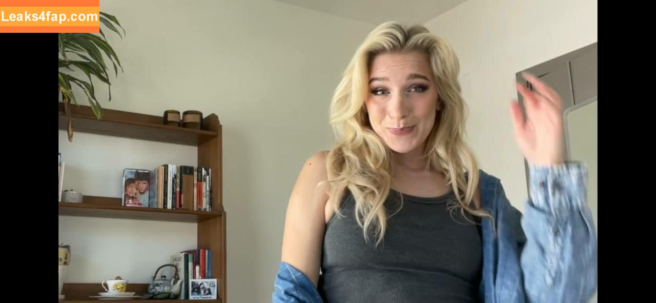 Courtney Miller / co_mill / courtney.miller / typicalvlogs leaked photo photo #0107