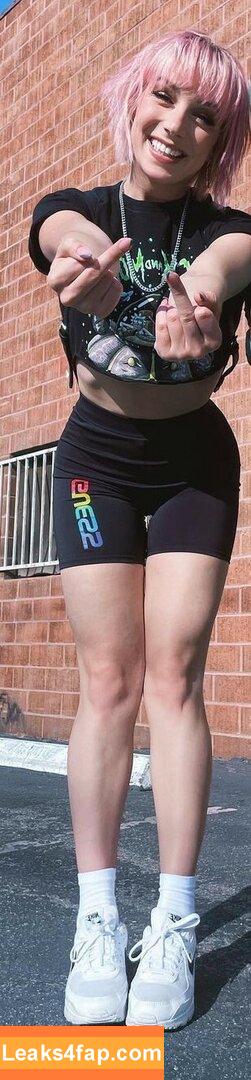 Courtney Miller / co_mill / courtney.miller / typicalvlogs leaked photo photo #0129